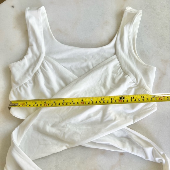 Set of 2! Cider Flirty Cropped Wrap Tie Black & White Stretchy Fabric Tank Tops - Picture 12 of 13